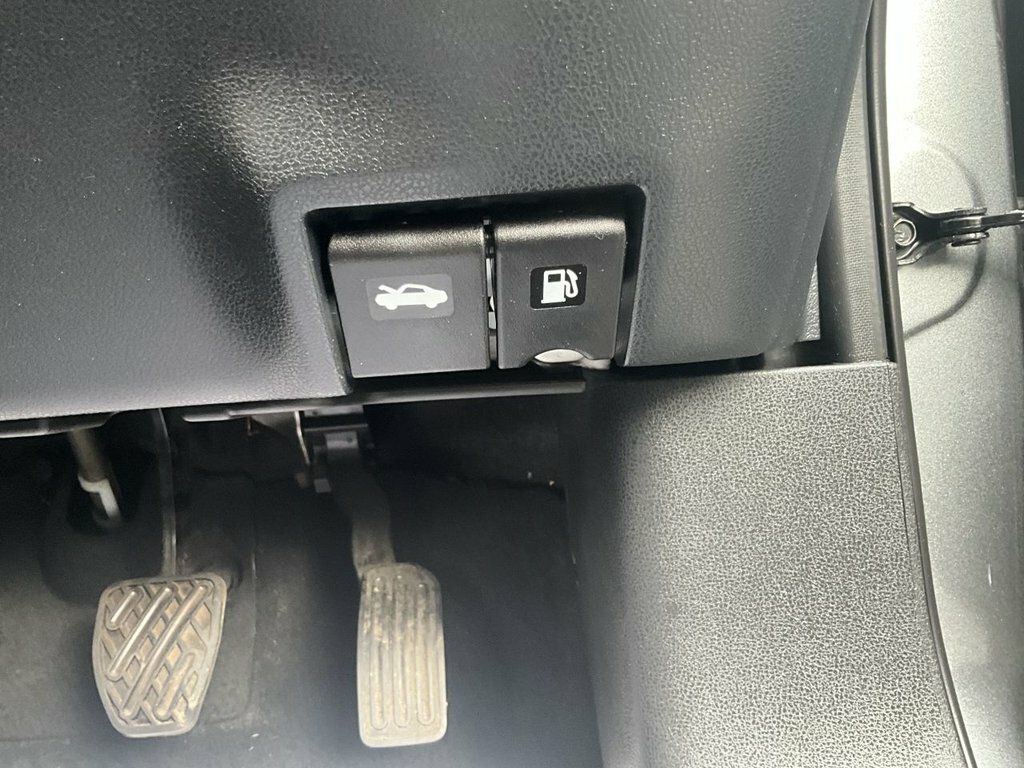 Nissan Juke 1.6 Acenta One Owner Ultra Low Mileage Full Servic Black #34