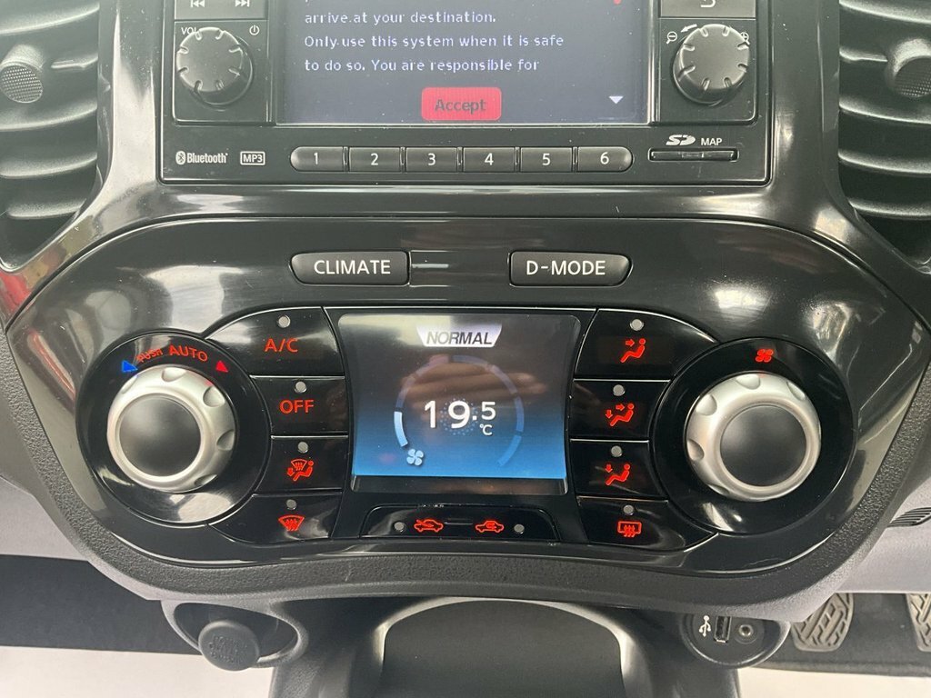 Nissan Juke 1.6 Acenta One Owner Ultra Low Mileage Full Servic Black #30