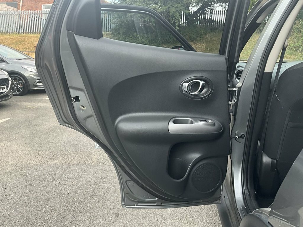 Nissan Juke 1.6 Acenta One Owner Ultra Low Mileage Full Servic Black #20