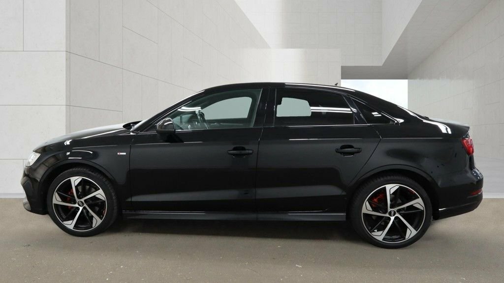 Audi A3 1L Black Edition Black #6