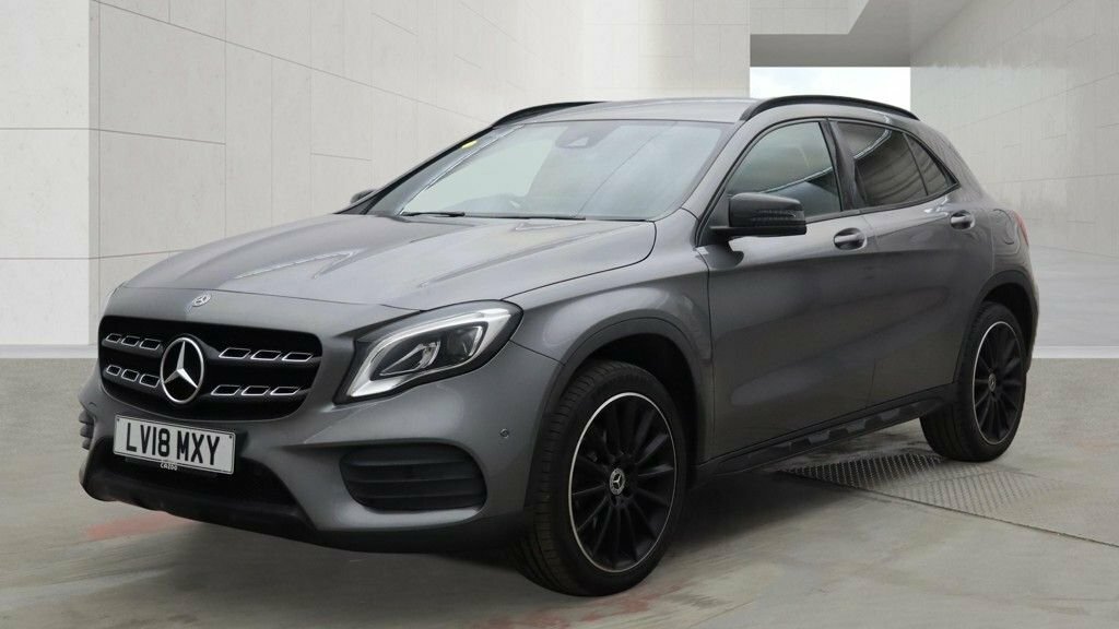 Mercedes-Benz GLA Class 2.1L Amg Line Grey #2