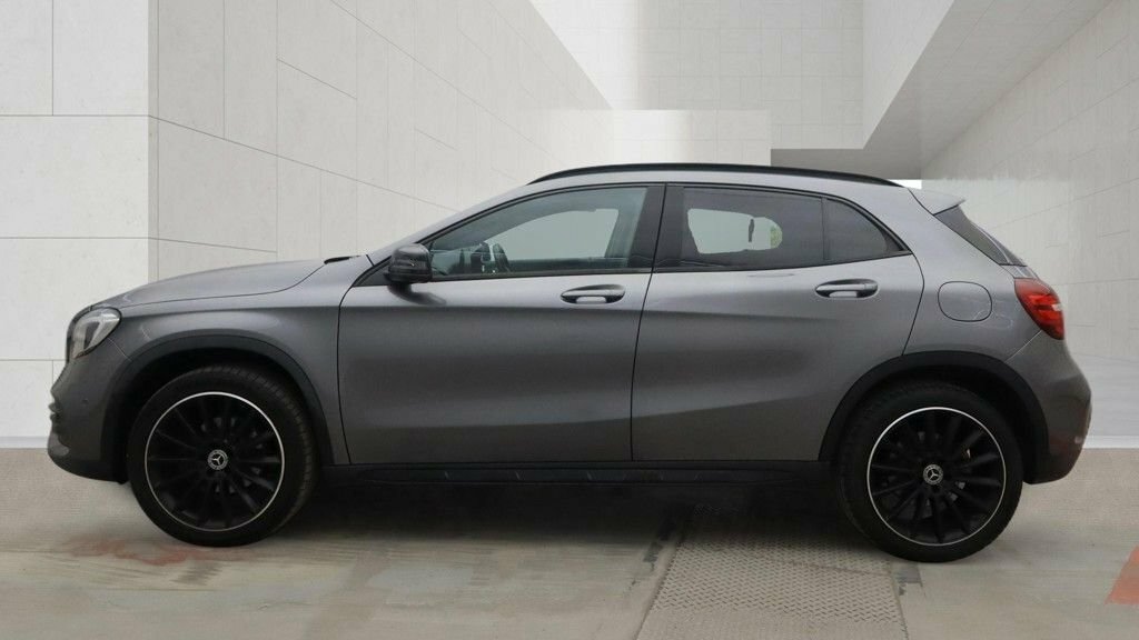 Mercedes-Benz GLA Class 2.1L Amg Line Grey #6