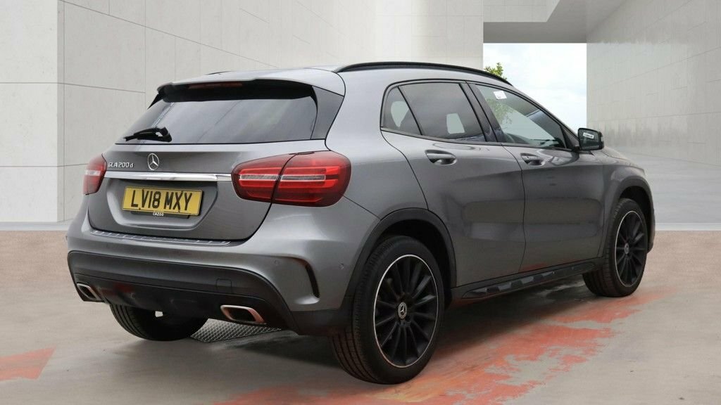 Mercedes-Benz GLA Class 2.1L Amg Line Grey #4