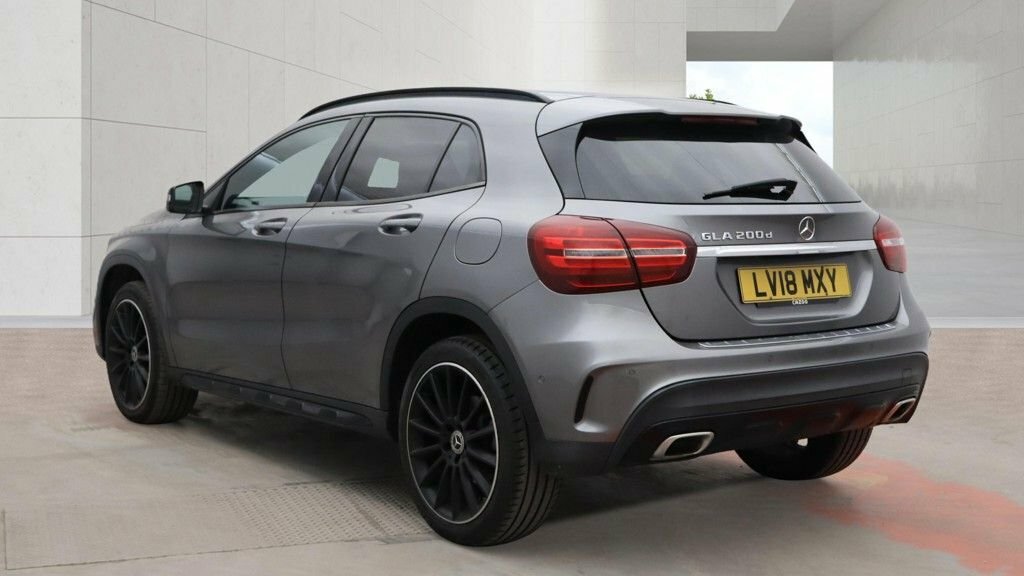 Mercedes-Benz GLA Class 2.1L Amg Line Grey #3