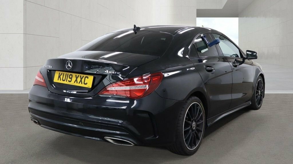Mercedes-Benz CLA Class 2.1L Amg Line Night Edition Black #4