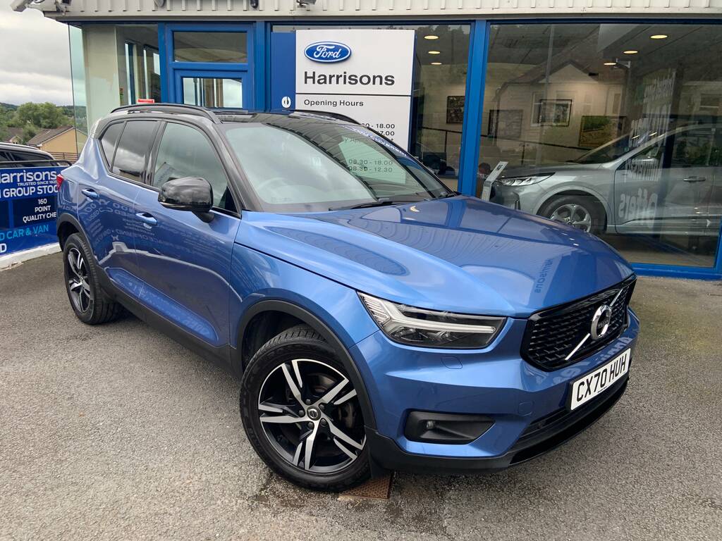 Volvo XC40 1.5 163Ps T3 R-design Blue