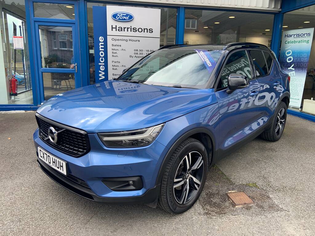 Volvo XC40 1.5 163Ps T3 R-design Blue #3