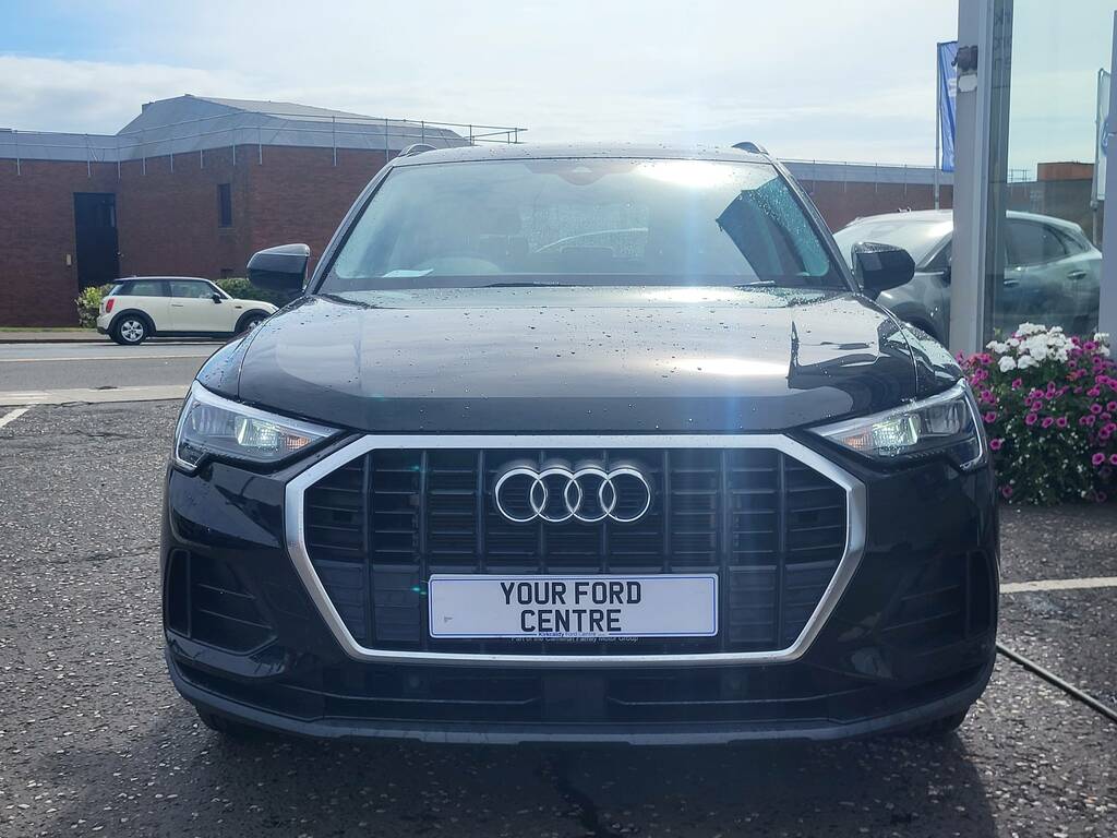 Audi Q3 Tfsi Technik Mhev Black #2