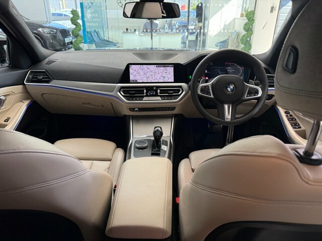 BMW 3 Series 2.0 320I M Sport Blue #2