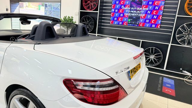 Mercedes-Benz SLK Black #9