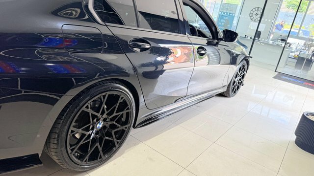 BMW 3 Series 2.0 320I M Sport Black #3