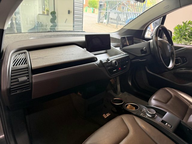 BMW i3 125Kw 42Kwh Suite Interior World Grey #34