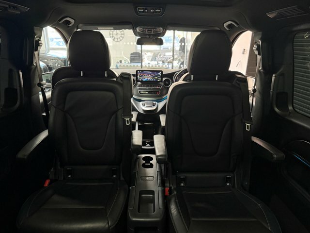 Mercedes-Benz V Class 2.0 V220d Amg Line Blue #5
