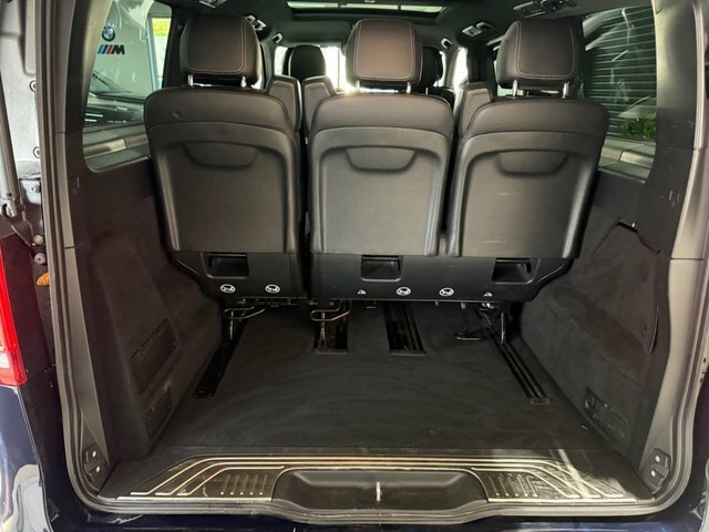 Mercedes-Benz V Class 2.0 V220d Amg Line Blue #4