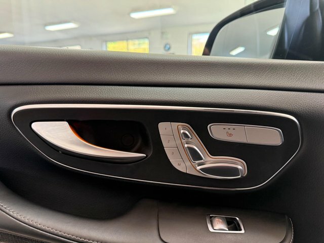 Mercedes-Benz V Class 2.0L D Amg Line 7 Seats Pan Roof Full Nappa Leathe Black #44