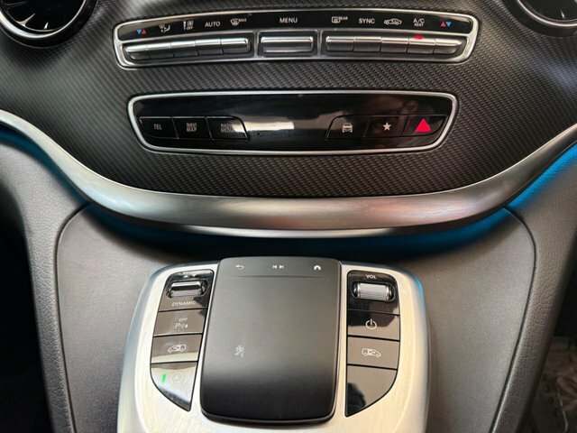 Mercedes-Benz V Class 2.0L D Amg Line 7 Seats Pan Roof Full Nappa Leathe Black #22