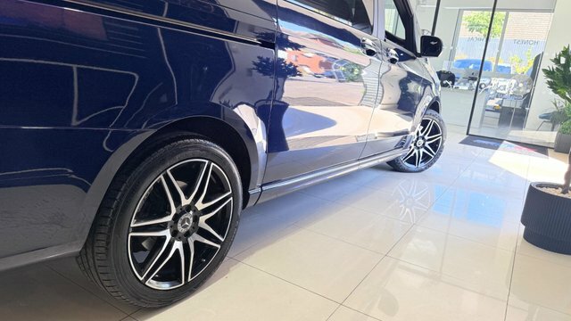 Mercedes-Benz V Class 2.0L D Amg Line 7 Seats Pan Roof Full Nappa Leathe Black #11