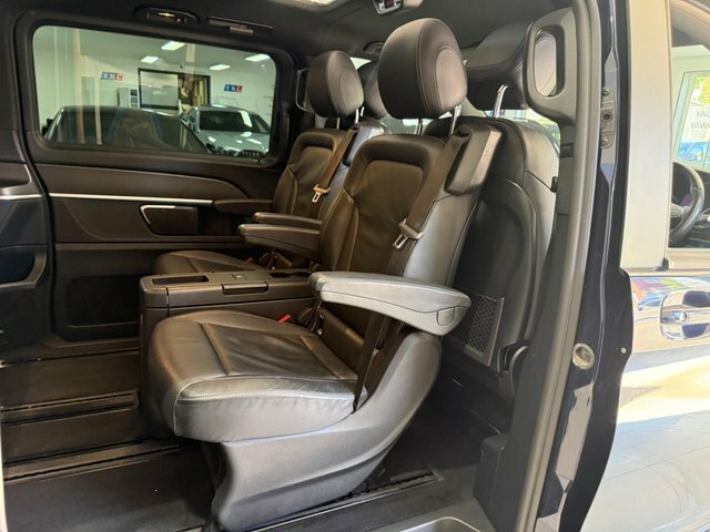 Mercedes-Benz V Class 2.0L D Amg Line 7 Seats Pan Roof Full Nappa Leathe Black #34
