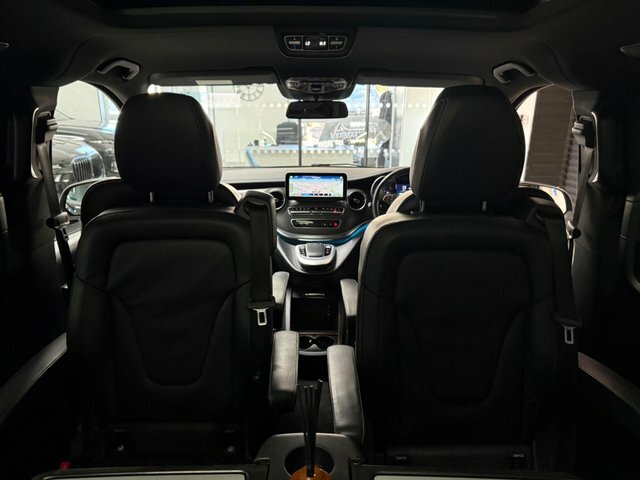 Mercedes-Benz V Class 2.0L D Amg Line 7 Seats Pan Roof Full Nappa Leathe Black #8