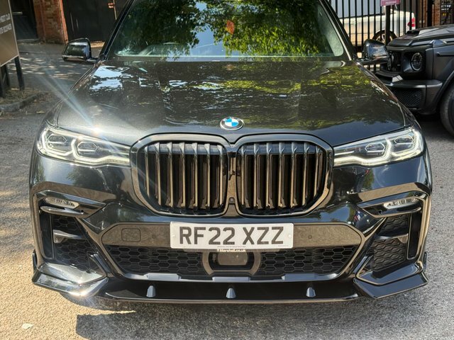 BMW X7 3.0 40D Mht M Black #3