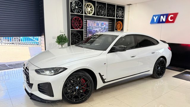 BMW i4 40 83.9Kwh M Sport White #6