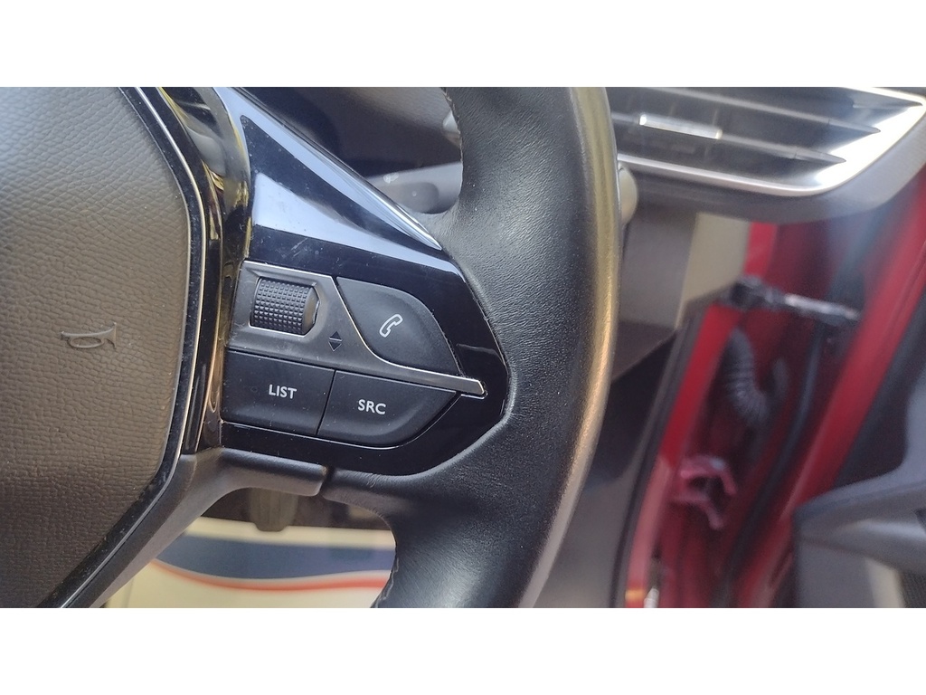 Peugeot 3008 Bluehdi Allure Red #5