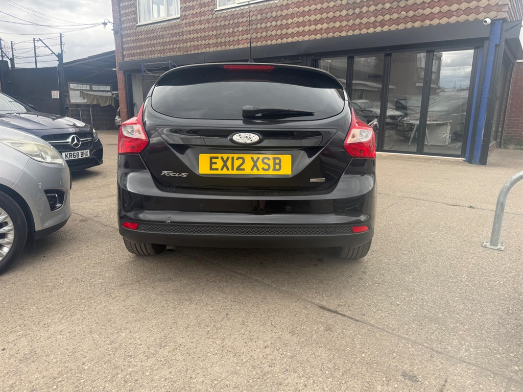 Ford Focus Estate 1.0T Ecoboost Titanium Euro 5 Ss 20 Brown #5