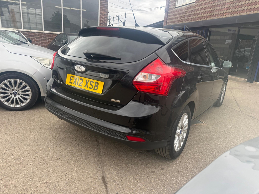 Ford Focus Estate 1.0T Ecoboost Titanium Euro 5 Ss 20 Brown #6