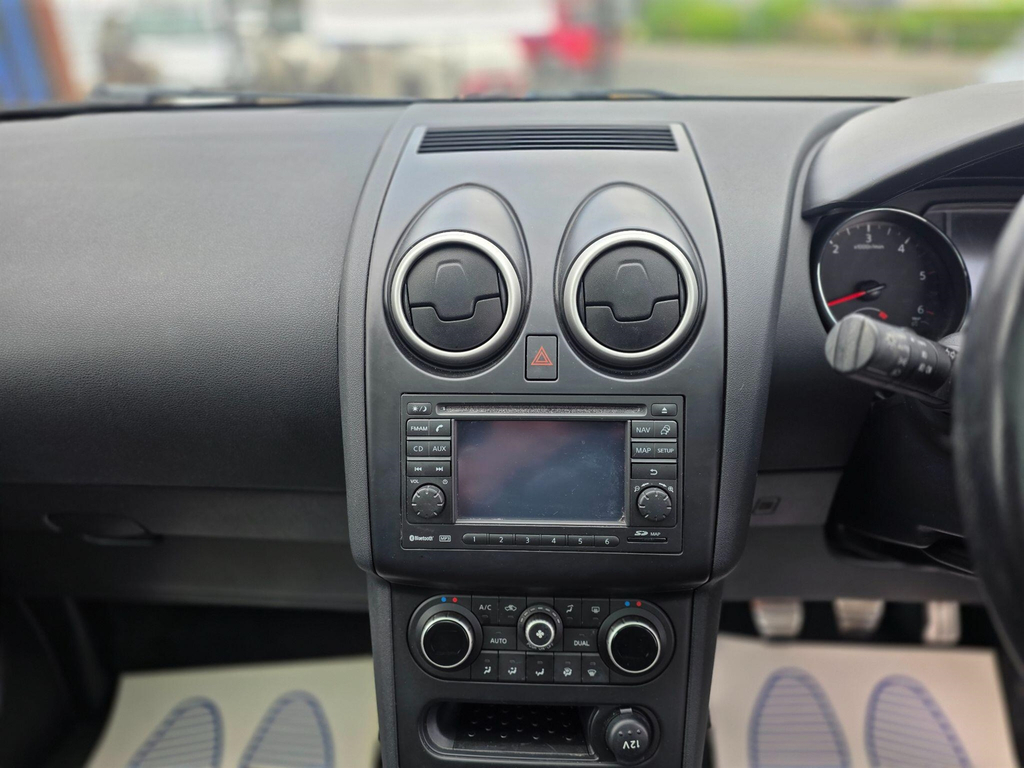 Nissan Qashqai Dci Tekna Black #32
