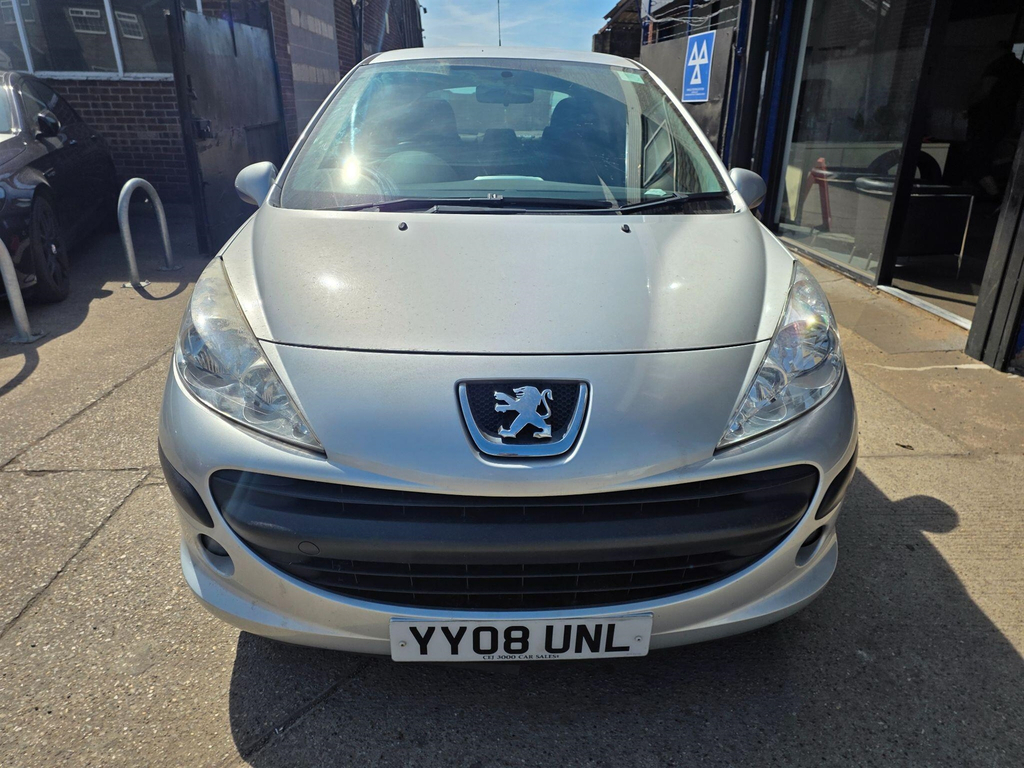 Peugeot 207 1.4 Vti S Ac #2