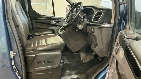 Ford Tourneo Custom Titanium Wheelchair Accessible Vehicle Wav #9