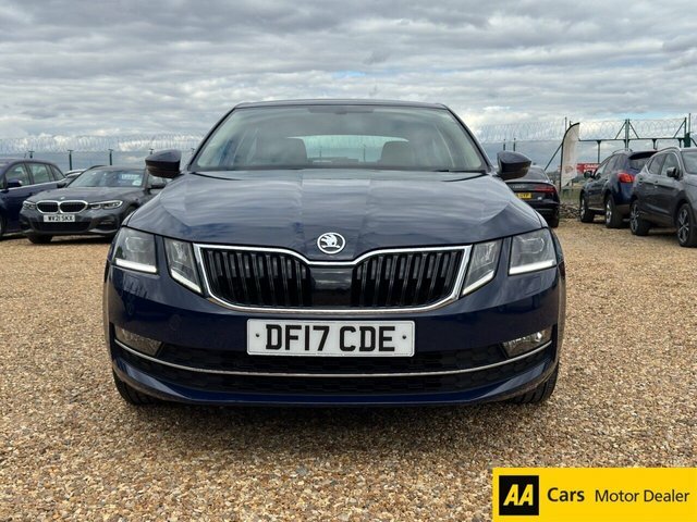 Skoda Octavia Tdi Se L Hatchback Blue #2