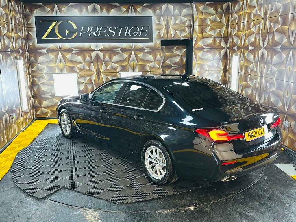 BMW 5 Series M550i Xdrive Grey #25