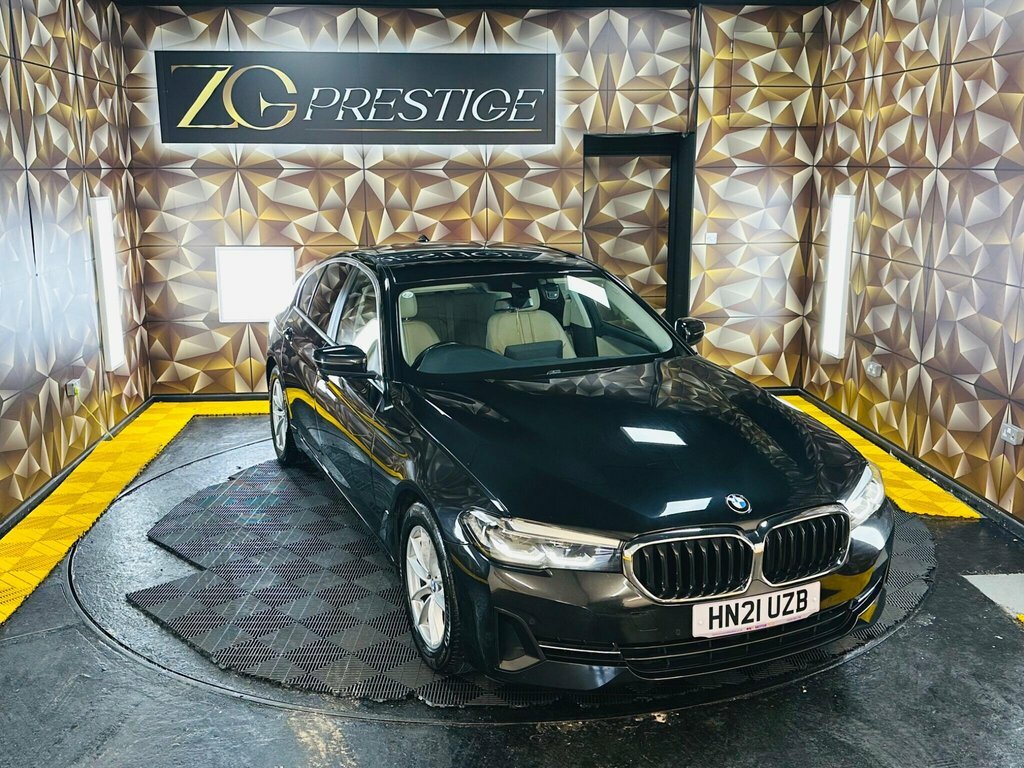 BMW 5 Series M550i Xdrive Grey #24
