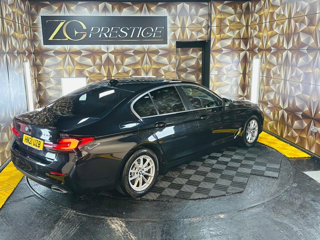 BMW 5 Series 2L Se Black #6