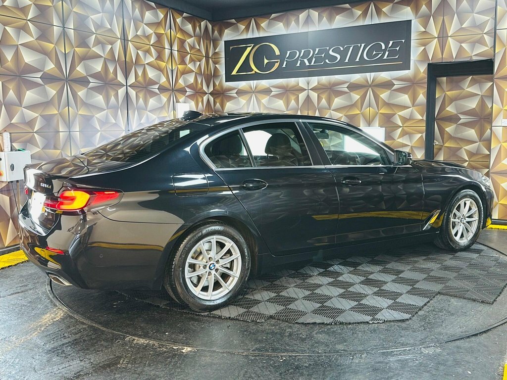 BMW 5 Series M550i Xdrive Grey #28