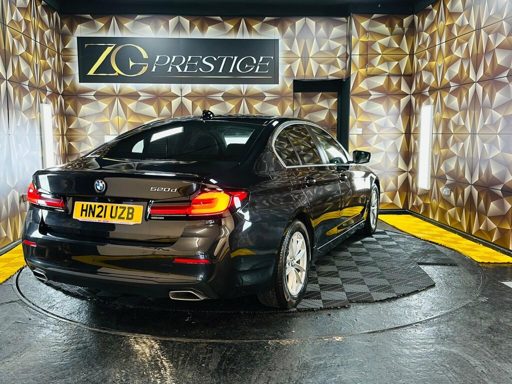 BMW 5 Series M550i Xdrive Grey #34