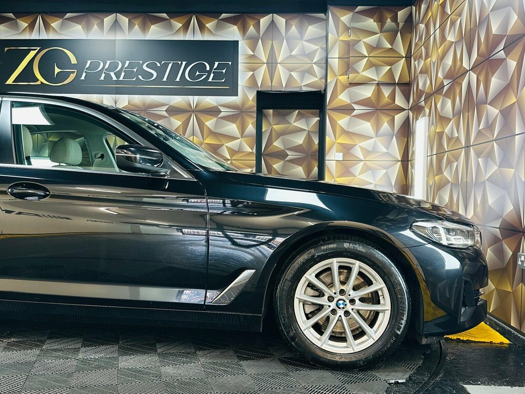 BMW 5 Series M550i Xdrive Grey #26
