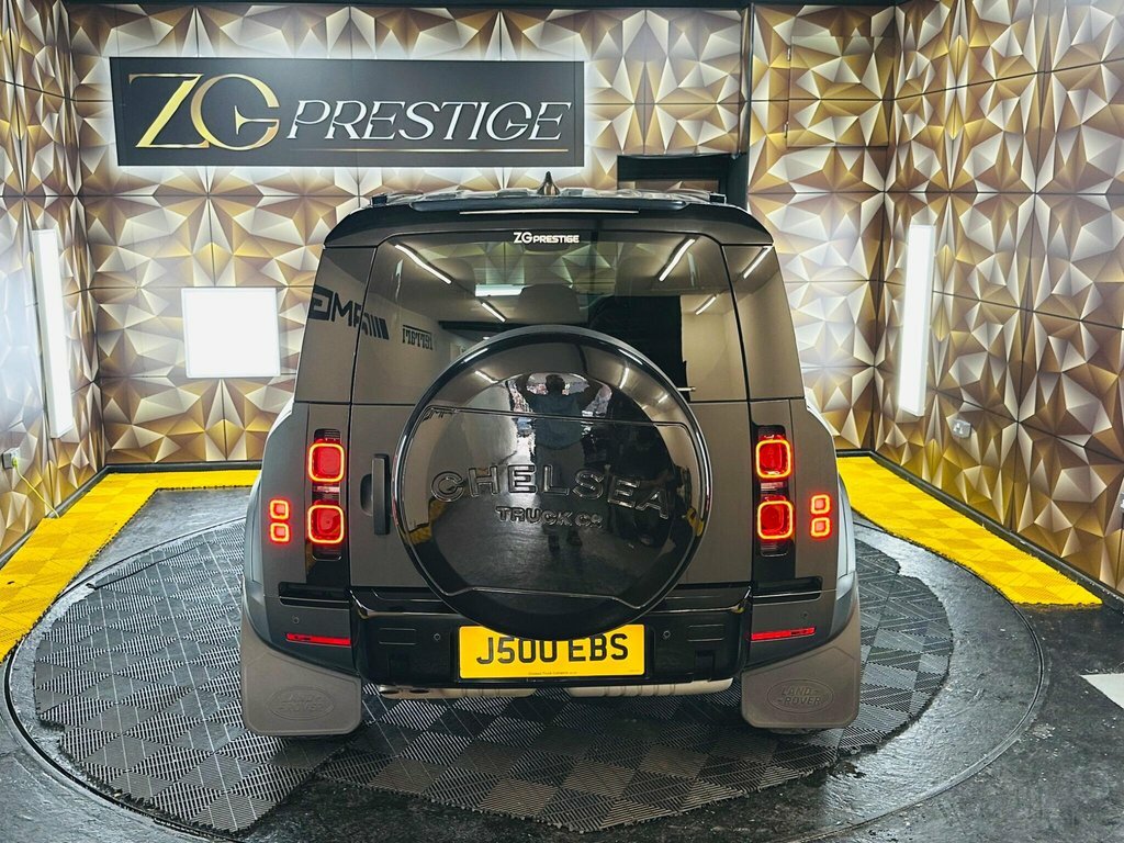 Land Rover Defender 110 Estate Silver #35