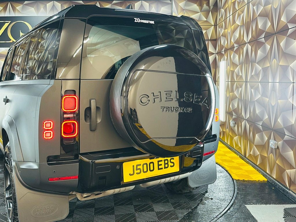 Land Rover Defender 110 Estate Silver #32