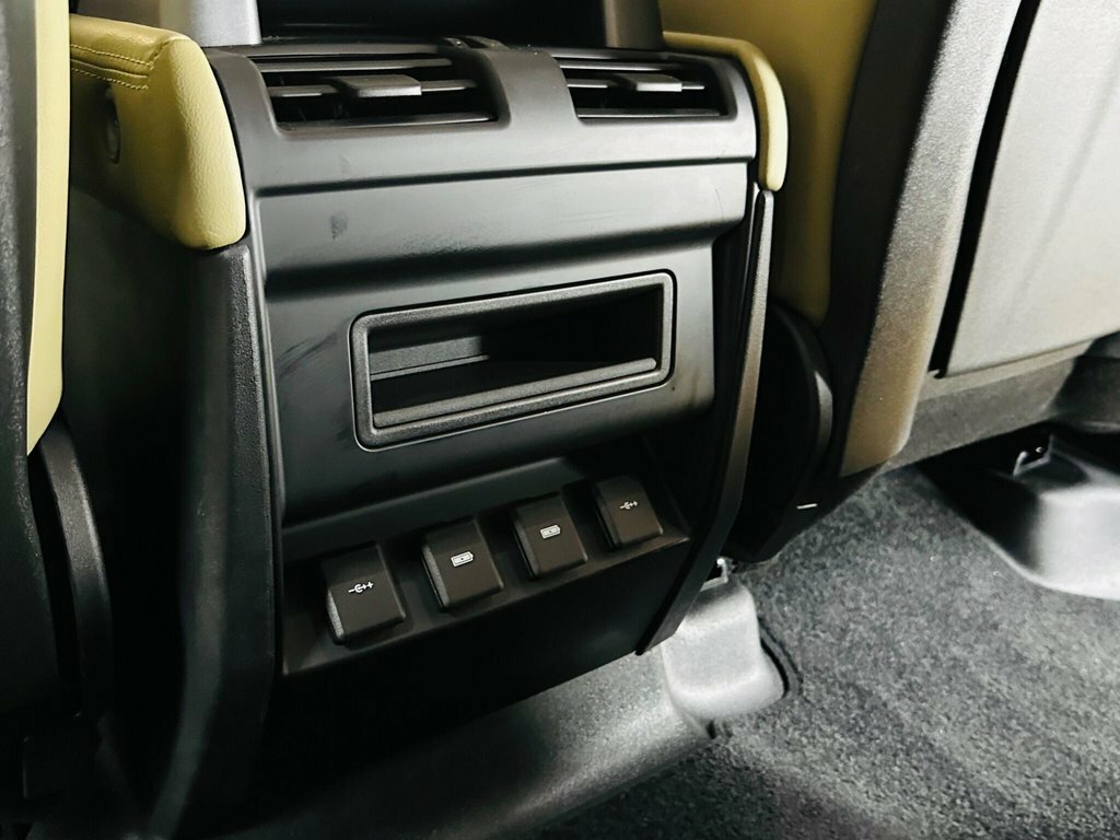 Land Rover Defender 110 Estate Silver #67