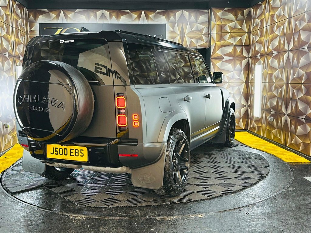 Land Rover Defender 110 Estate Silver #34