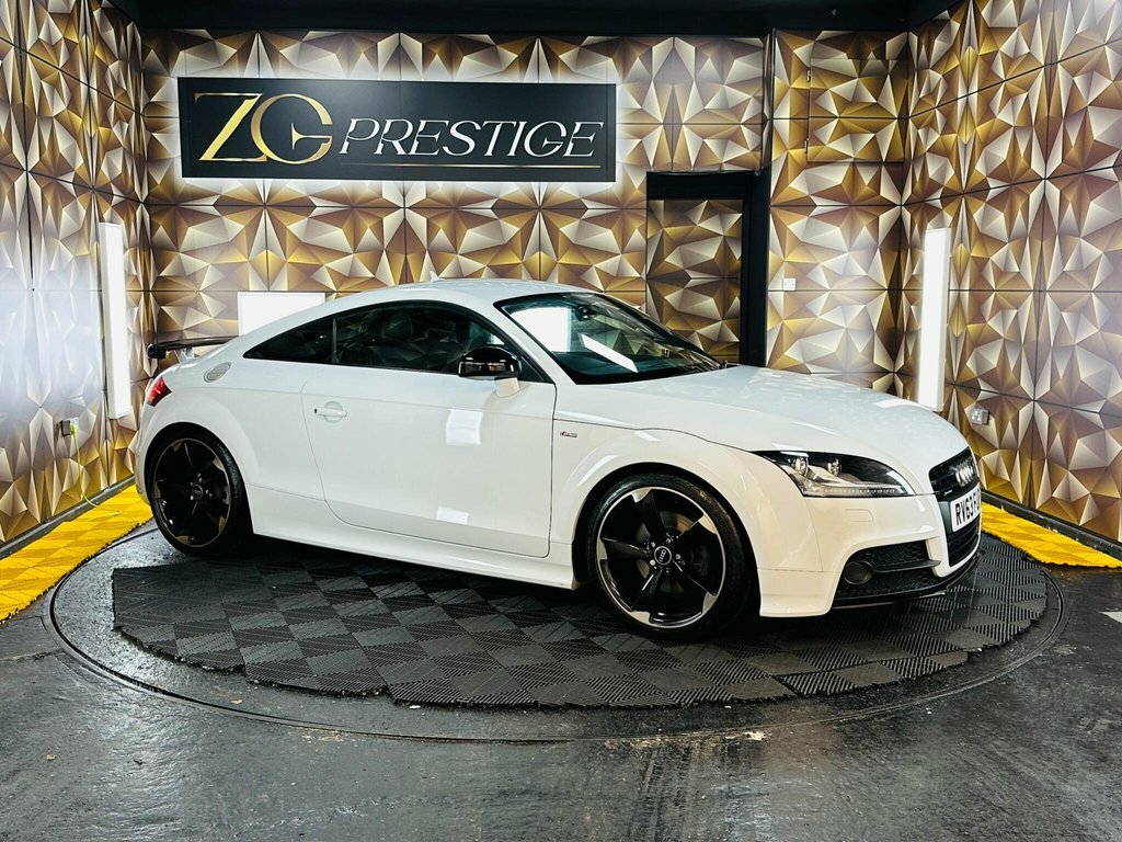 Audi TT 2L Black Edition White