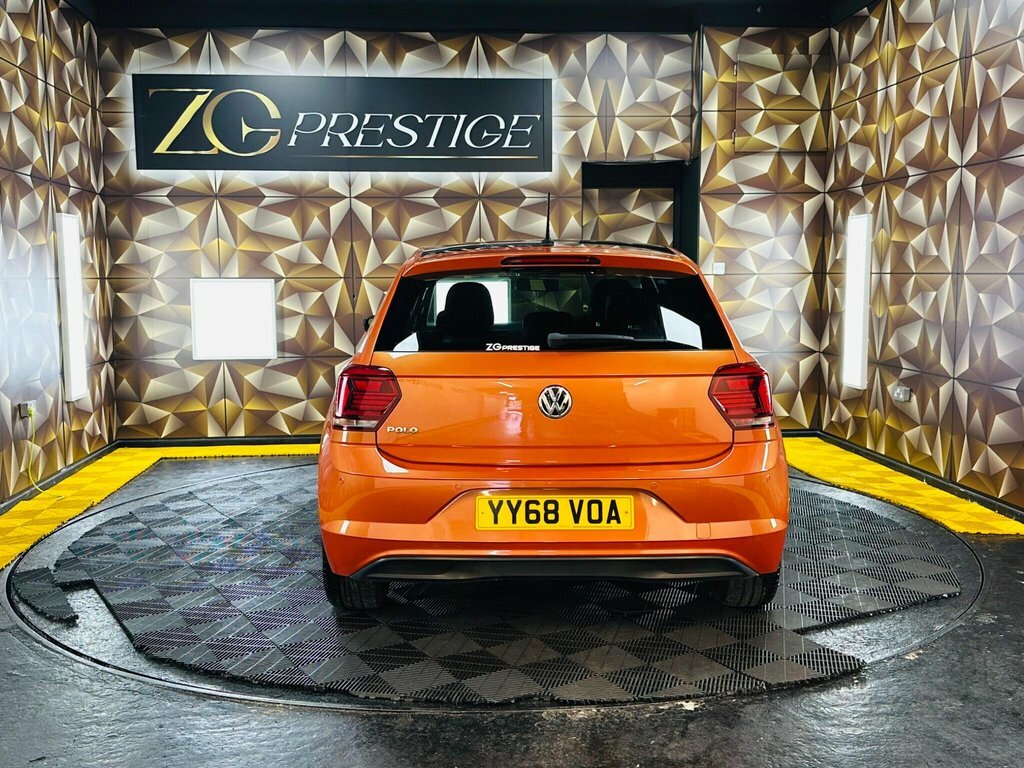 Volkswagen Polo 1L Se Orange #4