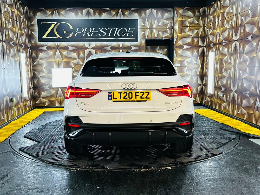 Audi Q3 1.5L Edition 1 White #4