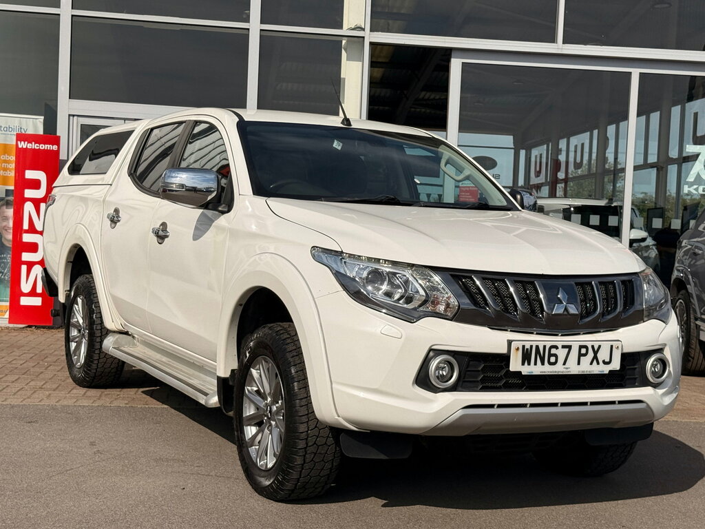 Mitsubishi L200 2.4 Di-d Dc Barbarian Pickup Double Cab White