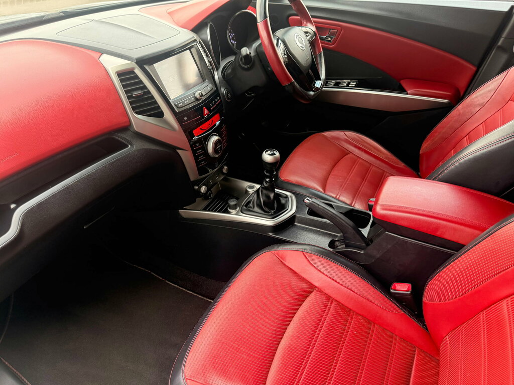 SsangYong Tivoli Xlv 1.6 E-xdi Elx Euro 6 Grey #15