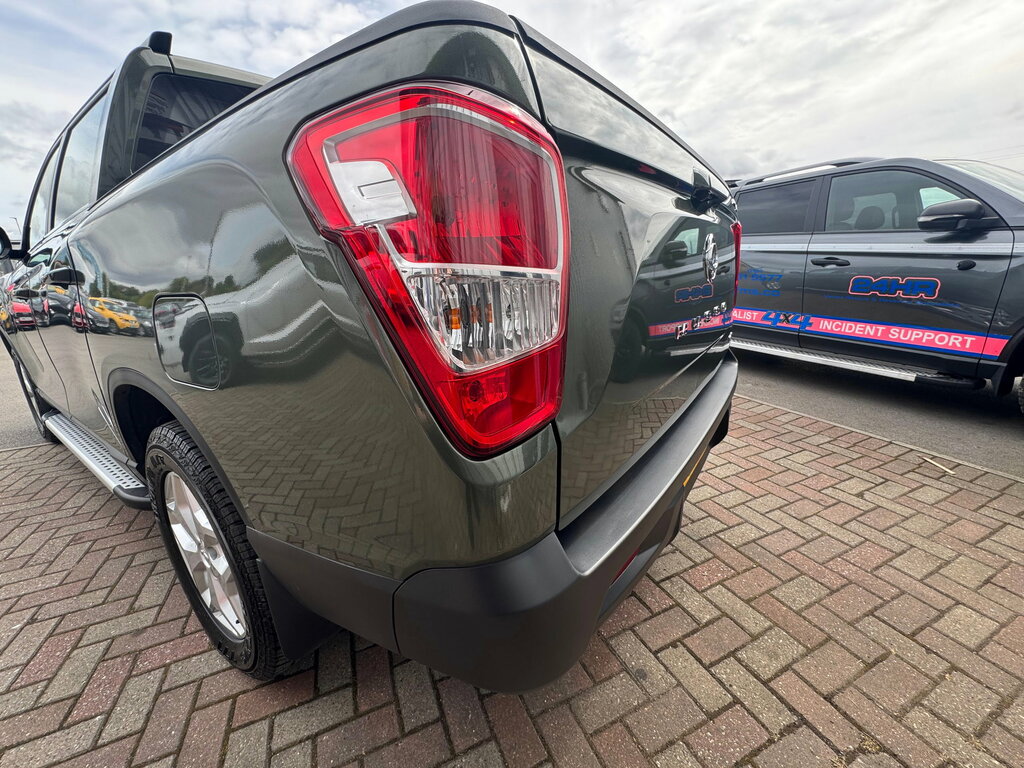 SsangYong Musso 2.2D Rebel Pickup Double Cab 4Wd E NX74ZWW Green #5