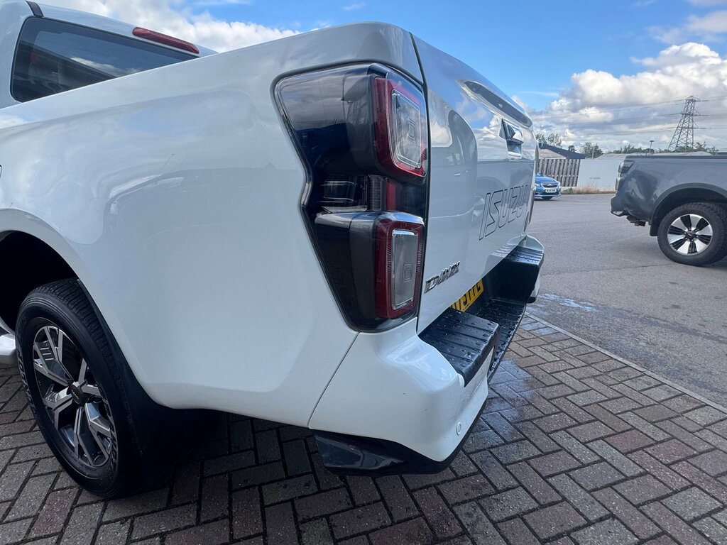 Isuzu D-Max 1.9 Td Dl40 Pickup Double Cab 4W NU73FPE White #5