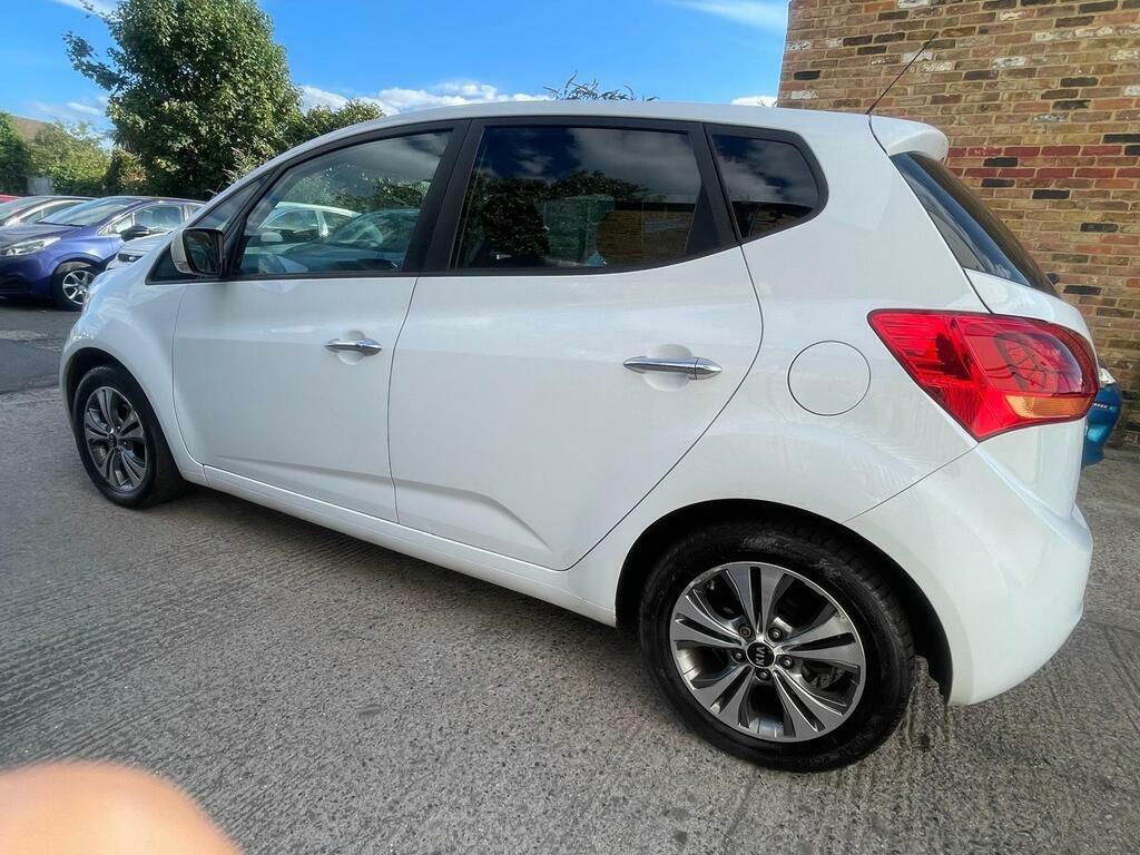 Kia Venga 1.6 2 Mpv Euro 5 123 Bhp Black #8